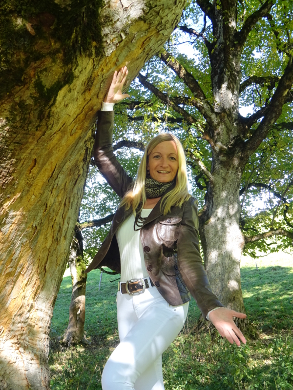 Elsbeth Dubach, Du-Bach